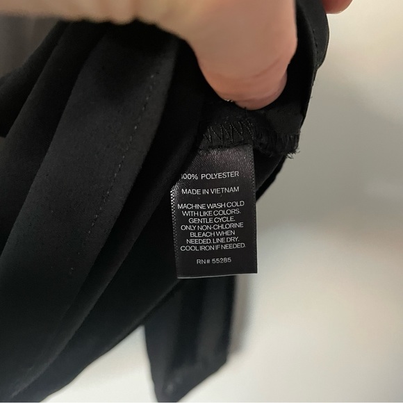 Express Mock Neck Business Casual Sheer Floral Lace/Crochet Accent Blouse XS - Picture 6 of 7